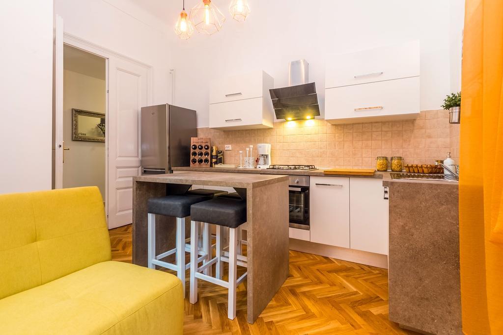 Conty Apartment Rijeka Exteriör bild